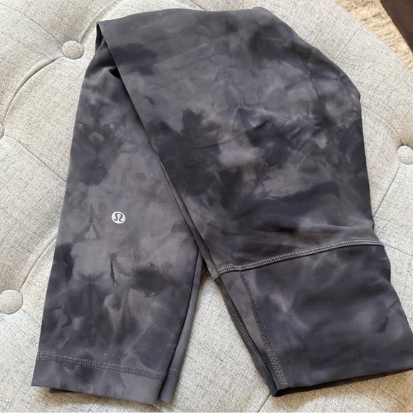 Like New✨Diamond Dye Lululemon Wunder Train Size 4 High-Rise 23" Graphite Grey - Picture 4 of 4